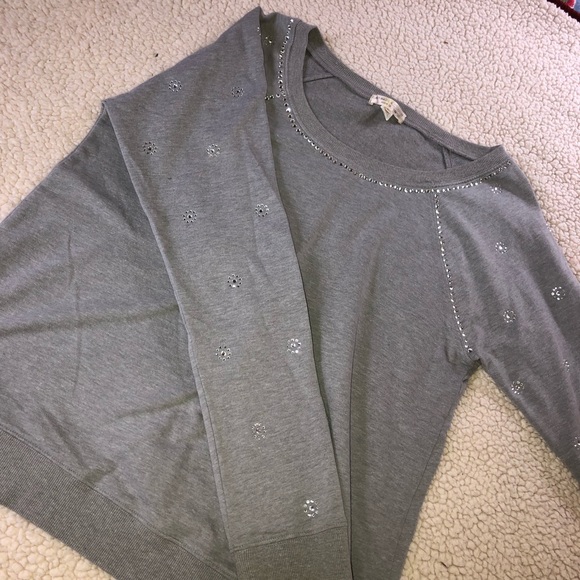 Longe Sleeve Sweatshirt - Picture 2 of 3